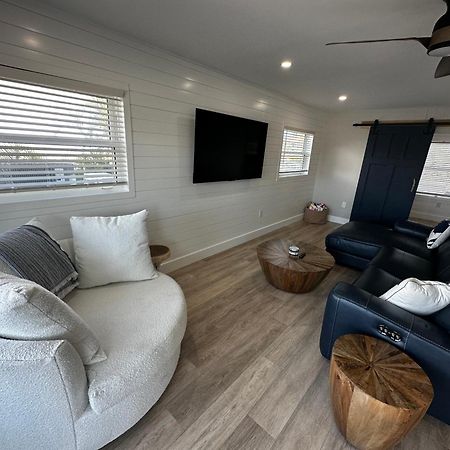 Chadwick Cove Marina Aparthotel Englewood Eksteriør bilde